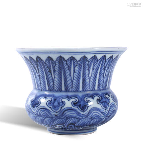 Blue and white scum bucket in Ming Dynasty