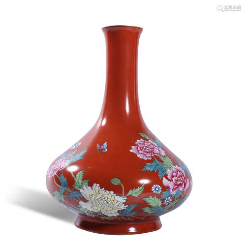 Qing Dynasty Qianlong pastel flower pattern bottle