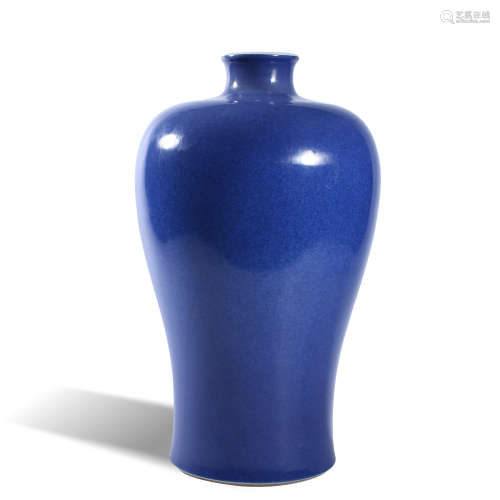Qing Dynasty Kangxi blue glazed plum vase