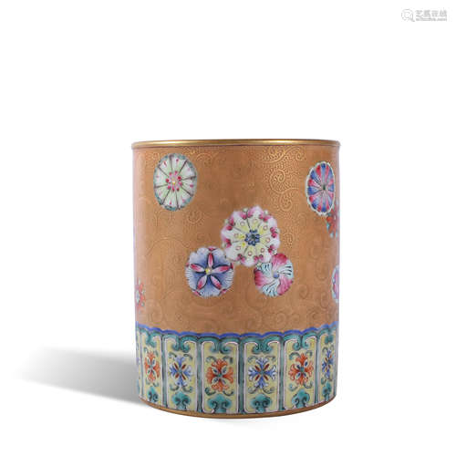 Qing Dynasty Qianlong pastel ball pattern pen holder