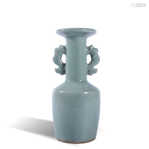 Double ear bottle of Longquan kiln in Ming Dynasty