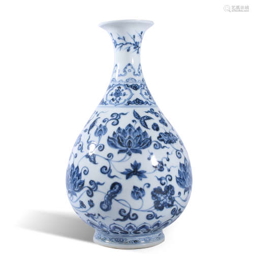 Blue and white jade pot spring bottle of Ming Dynasty