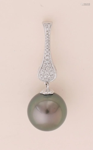 White gold pendant, 750/000, with diamond and a Tahiti