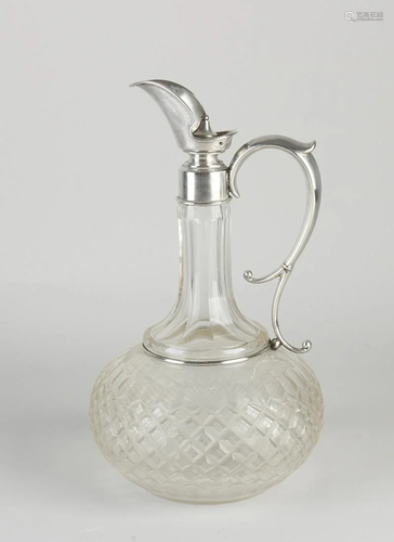 Crystal decanter, belly model decorated with diamond