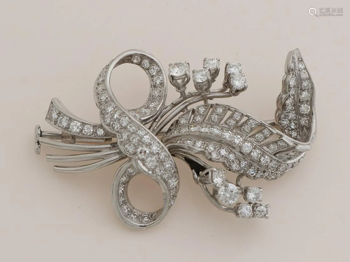 White gold branch brooch, 750/000, with diamond. Ornate