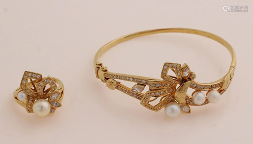 Beautiful set with gold bracelet and ring, 750/000,