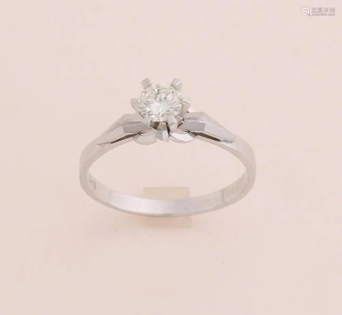 White gold solitaire ring, 585/000, with diamond. Ring