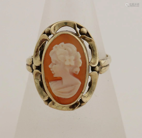 Yellow gold ring, 585/000, with cameo. Ring with an