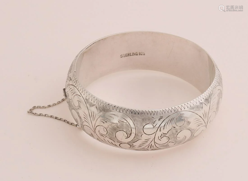 Wide silver bracelet, 925/000, with engraving with