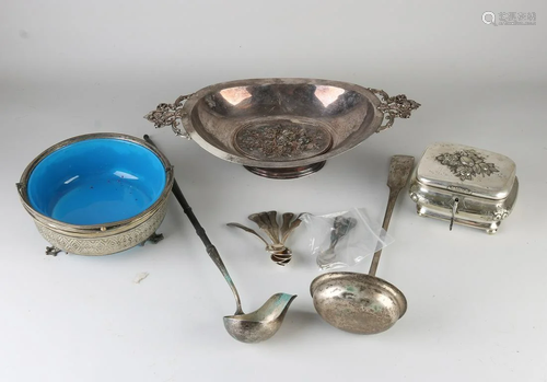 Lot of various, antique plated. Consisting of