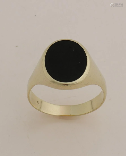 Yellow gold men's ring, 585/000, with onyx. signet ring