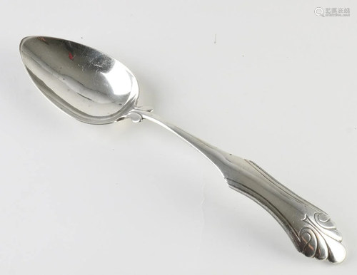 835/000 Silver vegetable spoon with beautifully