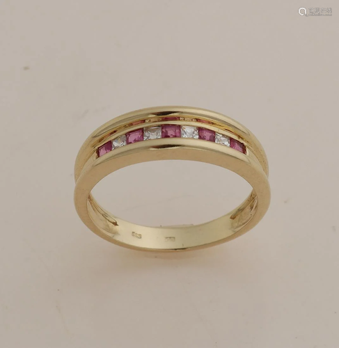 Yellow gold ring, 585/000, with ruby â€‹â€‹and