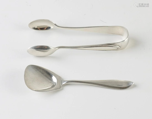 835/000 Silver lump tongs + tea scoop with wing tray,