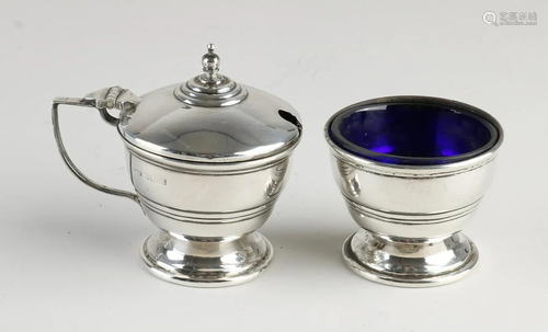 Two silver spice bowls, 925/000, round model on round