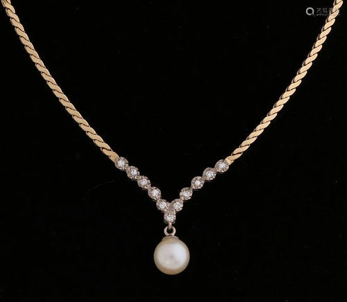 Elegant yellow gold choker, 585/000, with pearl and