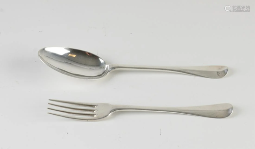 Silver place setting. Spoon with rat tail, handle round