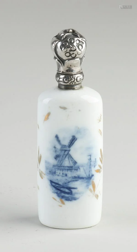 Porcelain bottle with silver collar and cap, 833/000.