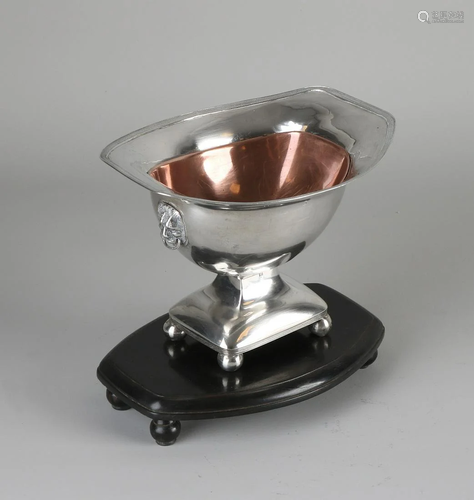 Silver pipe stove, 833/000, on wooden base. Boat-shaped