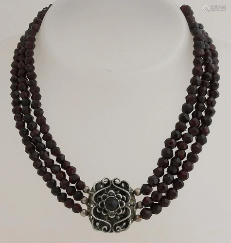 Garnet necklace with a silver lock, 835/000. Necklace