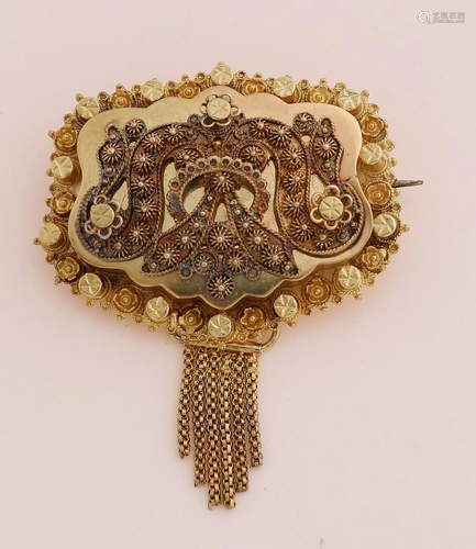 Yellow gold regional brooch, 585/000, contoured