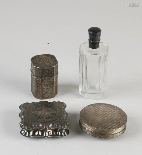 Four parts silver, with a loderein bottle in octagonal