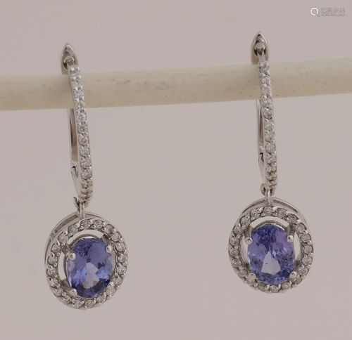 White gold earrings, 750/000, with diamond and