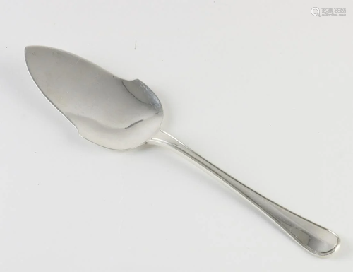 835/000 Silver pie scoop, handle with two-sided fillet