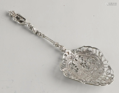 Silver wet fruit scoop, 833/000, with floral openwork