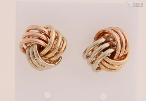 Gold ear studs, 585/000, with a wool stud. Ear studs in