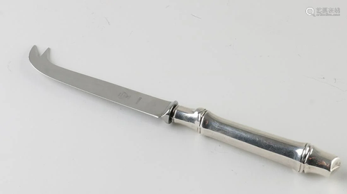 Cheese or snacks knife with beautiful 925/000 silver