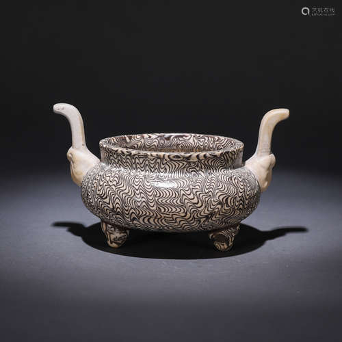 A double-eared three-legged porcelain censer