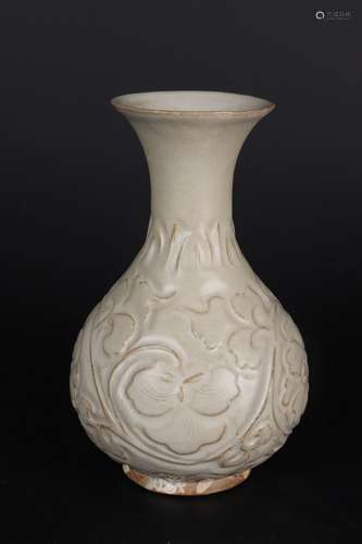 chinese yaozhou kiln porcelain vase