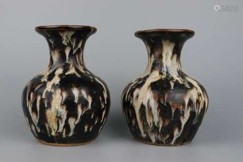 pair of chinese jizhou kiln porcelain vases