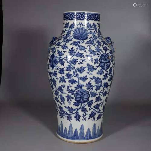 chinese blue and white porcelain vase