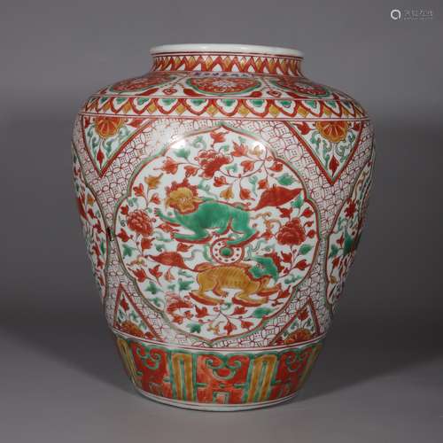 chinese red-green enamel porcelain pot