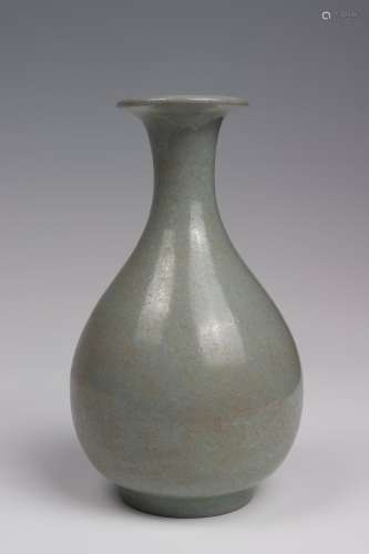 chinese ru kiln porcelain pear-shaped vase