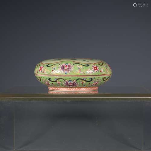 chinese famille rose porcelain fruit box