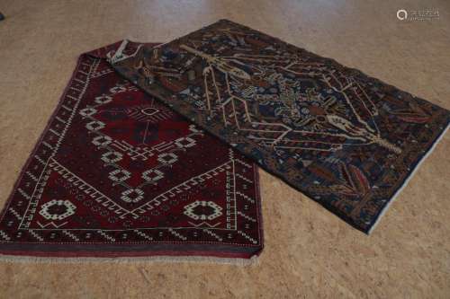 Lot van een Belouch en Malatya tapijt