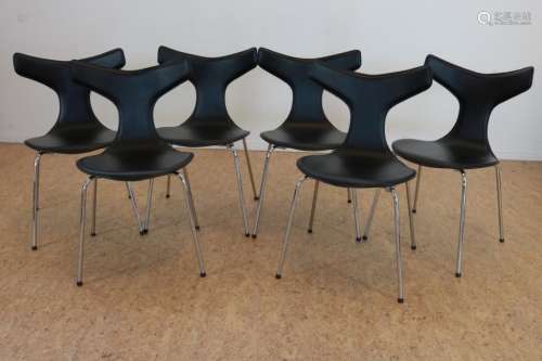 Serie van 6 Dolfphin stoelen