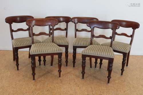 Serie van 6 Victoriaanse stoelen