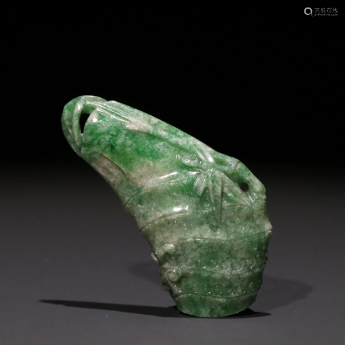A JADEITE CARVING PENDANT OF BAMBOO
