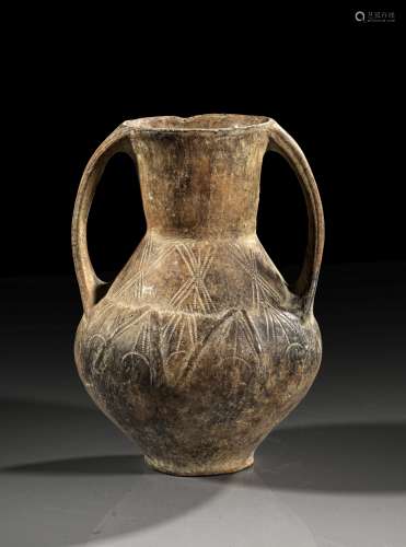 Early Etruscan amphora.