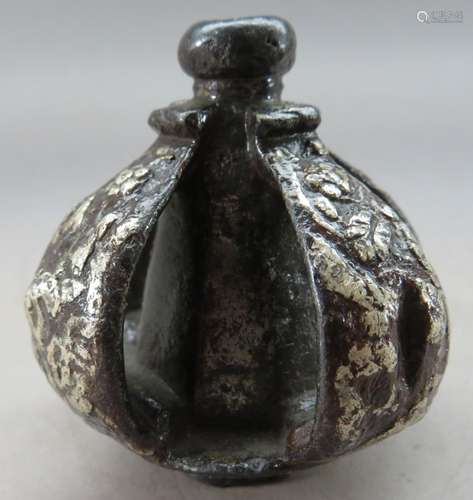 Ⓦ A DETACHED POMMEL FROM AN ENGLISH SILVER-ENCRUSTED RAPIER^...