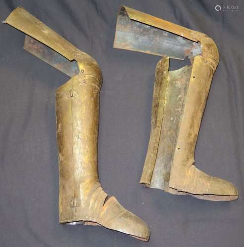 Ⓦ A PAIR OF LEG DEFENCES IN LATE 16TH CENTURY STYLE