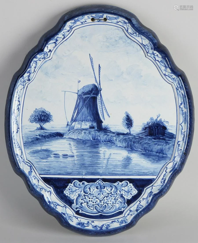 Dutch Makkumer Fayence Tichelaar wall plaque. With mill