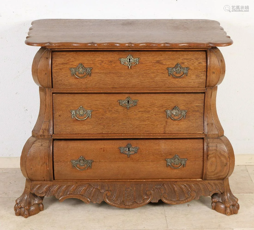 Dutch oak curved Baroque chest of drawers with claw