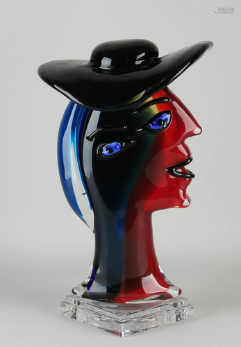 Modern glass sculpture. Woman with hat. 21st century.