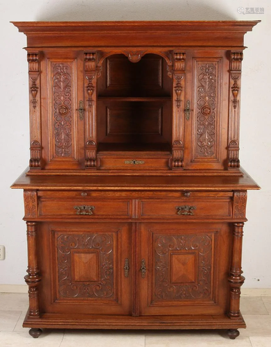 Antique German oak GrÃ¼nderzeit sideboard with full