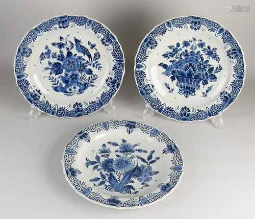 Three Delft Fayence wall plates. Floral decor. 20th